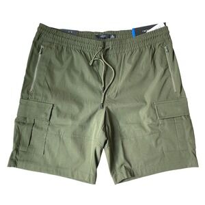 Tahari Mens Odyssey Tech Cargo Shorts XL Forest Green Adjustable Waistband NWT